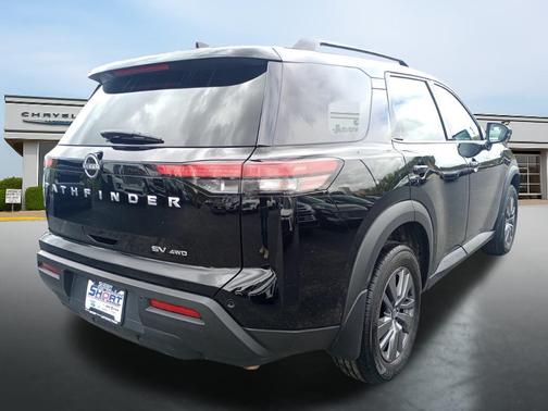 2024 Nissan Pathfinder SV 4WD