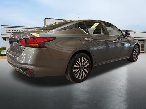 Gun Metallic 2025 Nissan Altima 2.5 SV