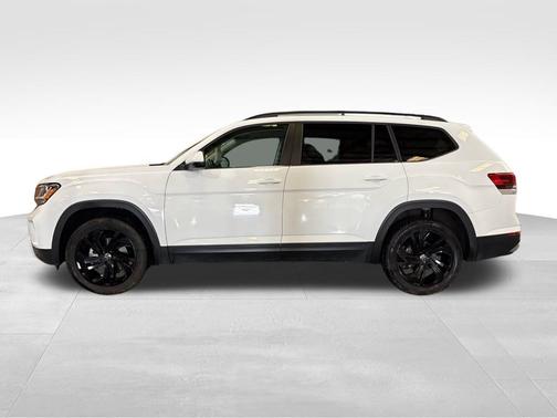 2022 Volkswagen Atlas 3.6L SE w/Technology