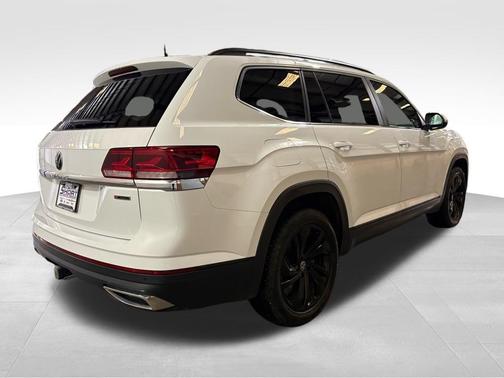 2022 Volkswagen Atlas 3.6L SE w/Technology