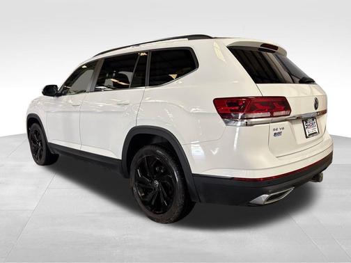 2022 Volkswagen Atlas 3.6L SE w/Technology