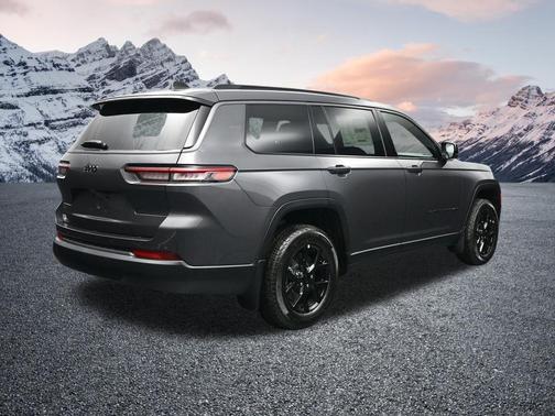 Baltic Gray Metallic Clearcoat 2026 Jeep Grand Cherokee L Altitude