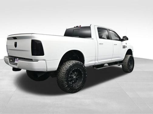 Bright White Clearcoat 2017 RAM 2500 Big Horn Crew Cab 4x4 6'4' Box
