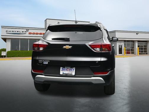 Mosaic Black Metallic 2026 Chevrolet Trailblazer LT