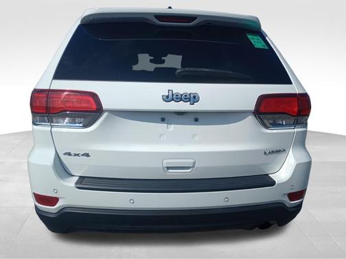 2022 Jeep Grand Cherokee Laredo