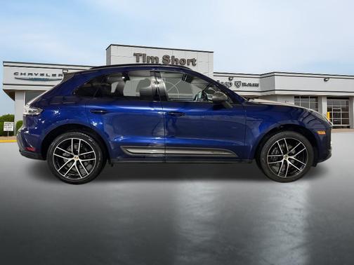 2024 Porsche Macan T