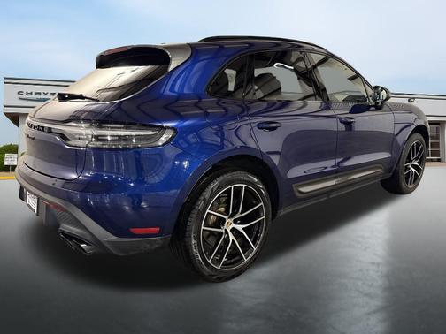 2024 Porsche Macan T