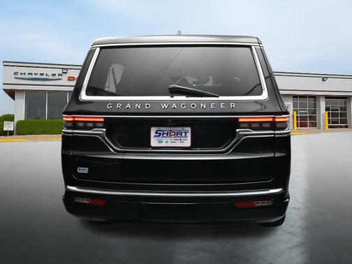 Diamond Black Crystal Pearlcoat 2024 Jeep Grand Wagoneer L 4x4