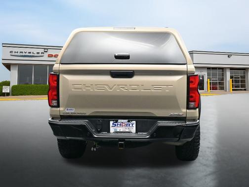 Sand Dune Metallic 2024 Chevrolet Colorado ZR2