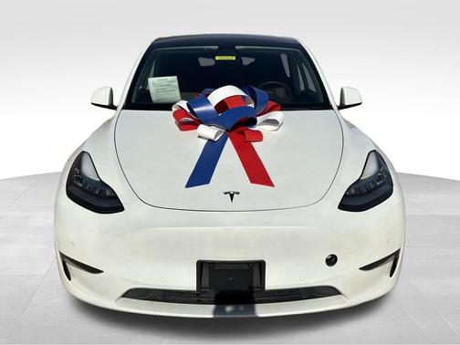 2021 Tesla Model Y Standard Range Rear-Wheel Drive