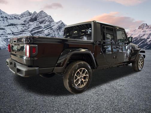 Black Clearcoat 2026 Jeep Gladiator Sport S