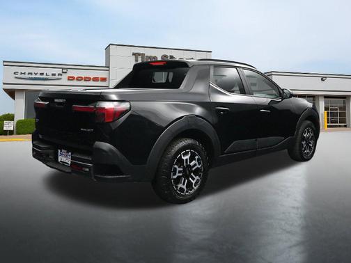 Phantom Black 2025 Hyundai SANTA CRUZ XRT
