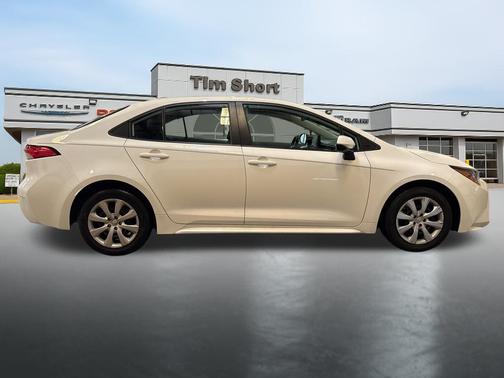 White 2022 Toyota Corolla LE