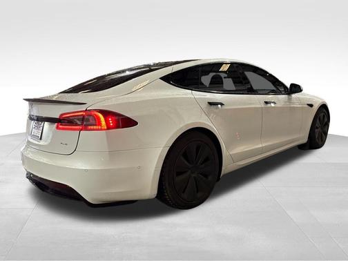 2021 Tesla Model S Plaid