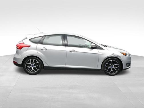 Ingot Silver 2017 Ford Focus SEL