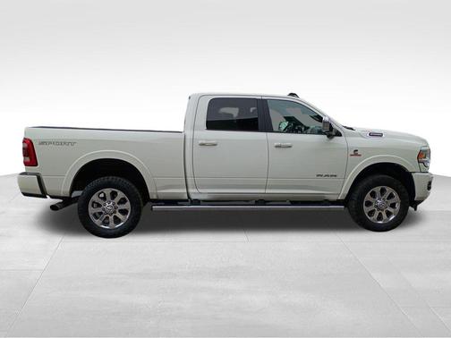 2019 RAM 2500 Laramie Crew Cab 4x4 6'4' Box