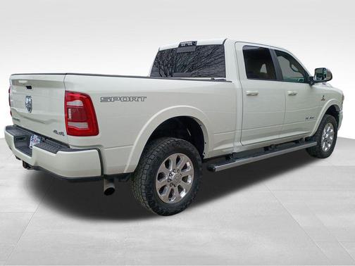 2019 RAM 2500 Laramie Crew Cab 4x4 6'4' Box