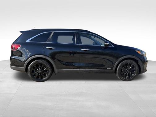 2019 Kia Sorento S