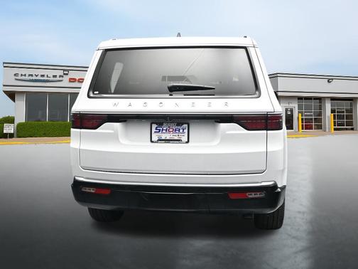 Bright White Clearcoat 2025 Jeep Wagoneer Series III 4x4