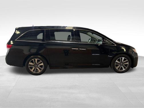 Crystal Black Pearl 2016 Honda Odyssey Touring