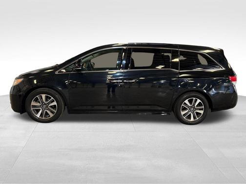 Crystal Black Pearl 2016 Honda Odyssey Touring