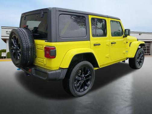2022 Jeep Wrangler Unlimited 4xe Sahara