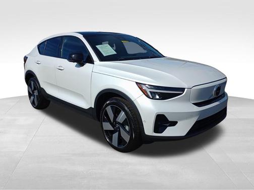 2024 Volvo C40 Recharge Pure Electric Twin Plus