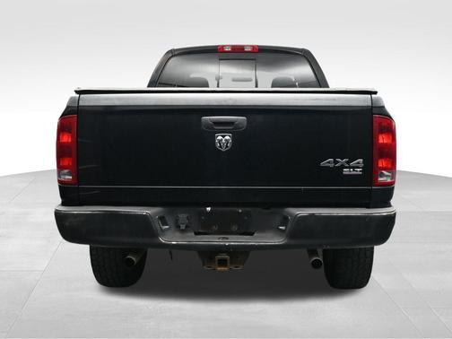 Black 2005 Dodge Ram 1500 SLT Quad Cab