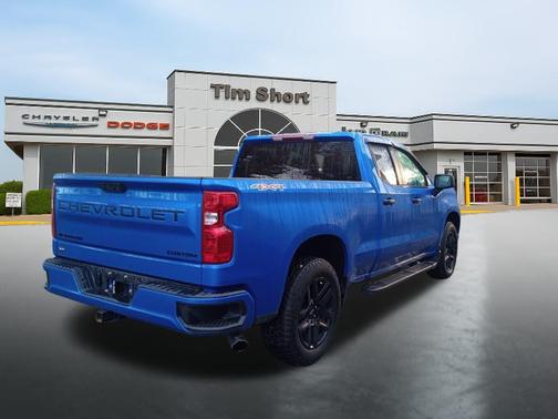 2025 Chevrolet Silverado 1500 Custom