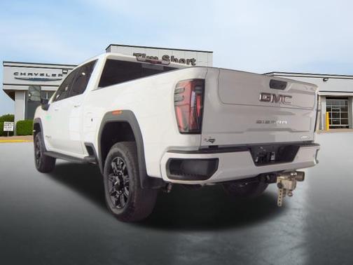 Summit White 2025 GMC Sierra 2500 AT4