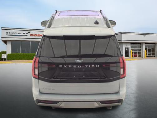 Silver Metallic 2025 Ford Expedition Platinum