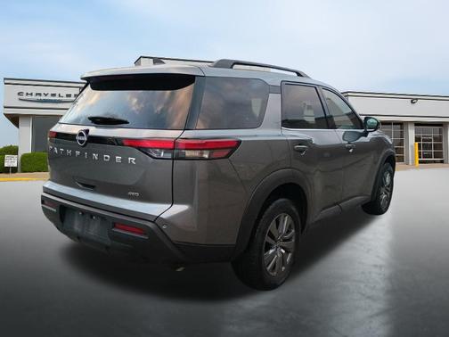 2025 Nissan Pathfinder SV 4WD