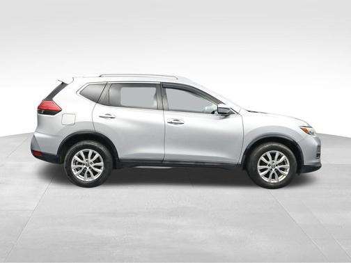 Brilliant Silver 2017 Nissan Rogue SV