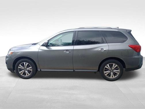 2020 Nissan Pathfinder SL 2WD