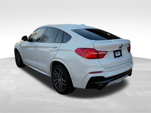 2018 BMW X4 M40i