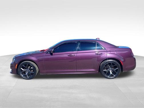 2021 Chrysler 300 Touring