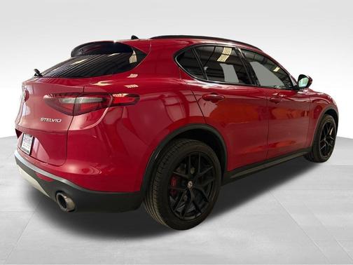 2018 Alfa Romeo Stelvio Ti Sport