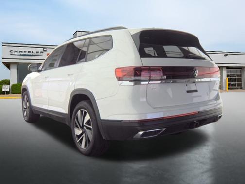 2025 Volkswagen Atlas 2.0T SE w/Technology 4MOTION