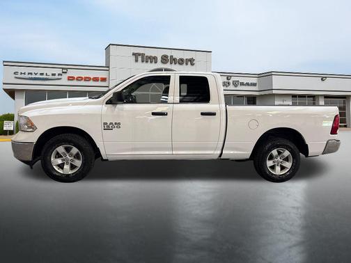 Bright White Clearcoat 2024 RAM 1500 Classic SLT