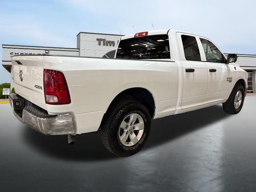 Bright White Clearcoat 2024 RAM 1500 Classic SLT