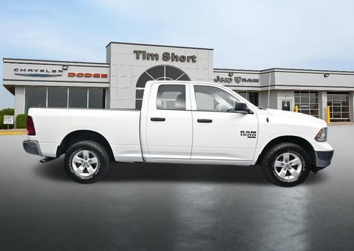Bright White Clearcoat 2024 RAM 1500 Classic SLT
