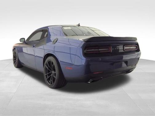 Plum Crazy Pearlcoat 2019 Dodge Challenger R/T Scat Pack