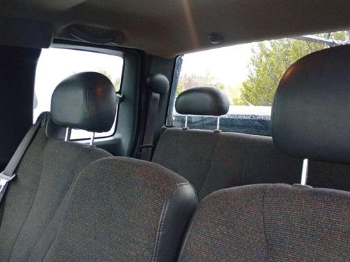 2000 Chevrolet Silverado 1500 Base