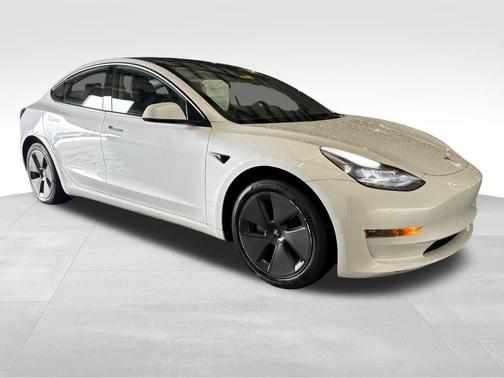 2023 Tesla Model 3 Standard Range