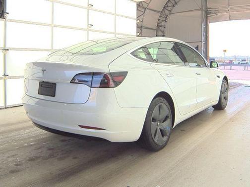 2020 Tesla Model 3 Standard Range