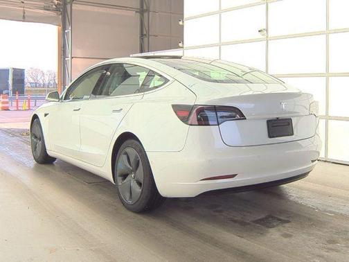 2020 Tesla Model 3 Standard Range