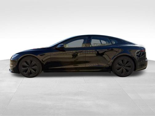 2022 Tesla Model S Base