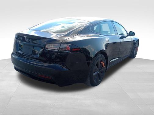 2022 Tesla Model S Base