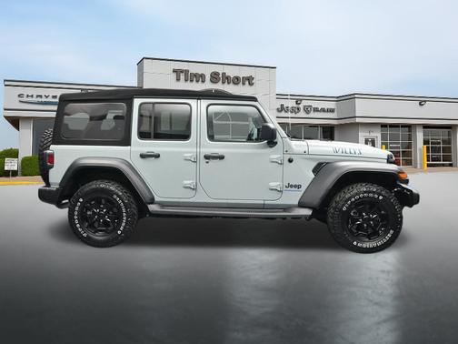 Earl Clearcoat 2023 Jeep Wrangler 4xe Willys
