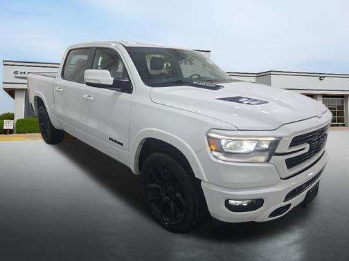 Bright White Clearcoat 2022 RAM 1500 Laramie